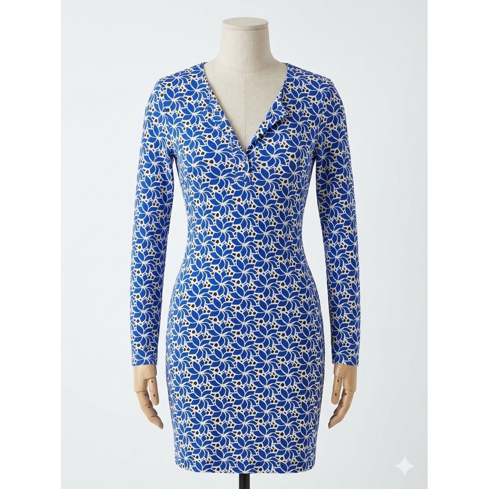 Diane von Furstenberg Reina Blue Floral Geometric V-Neck Mini Dress - Size 4